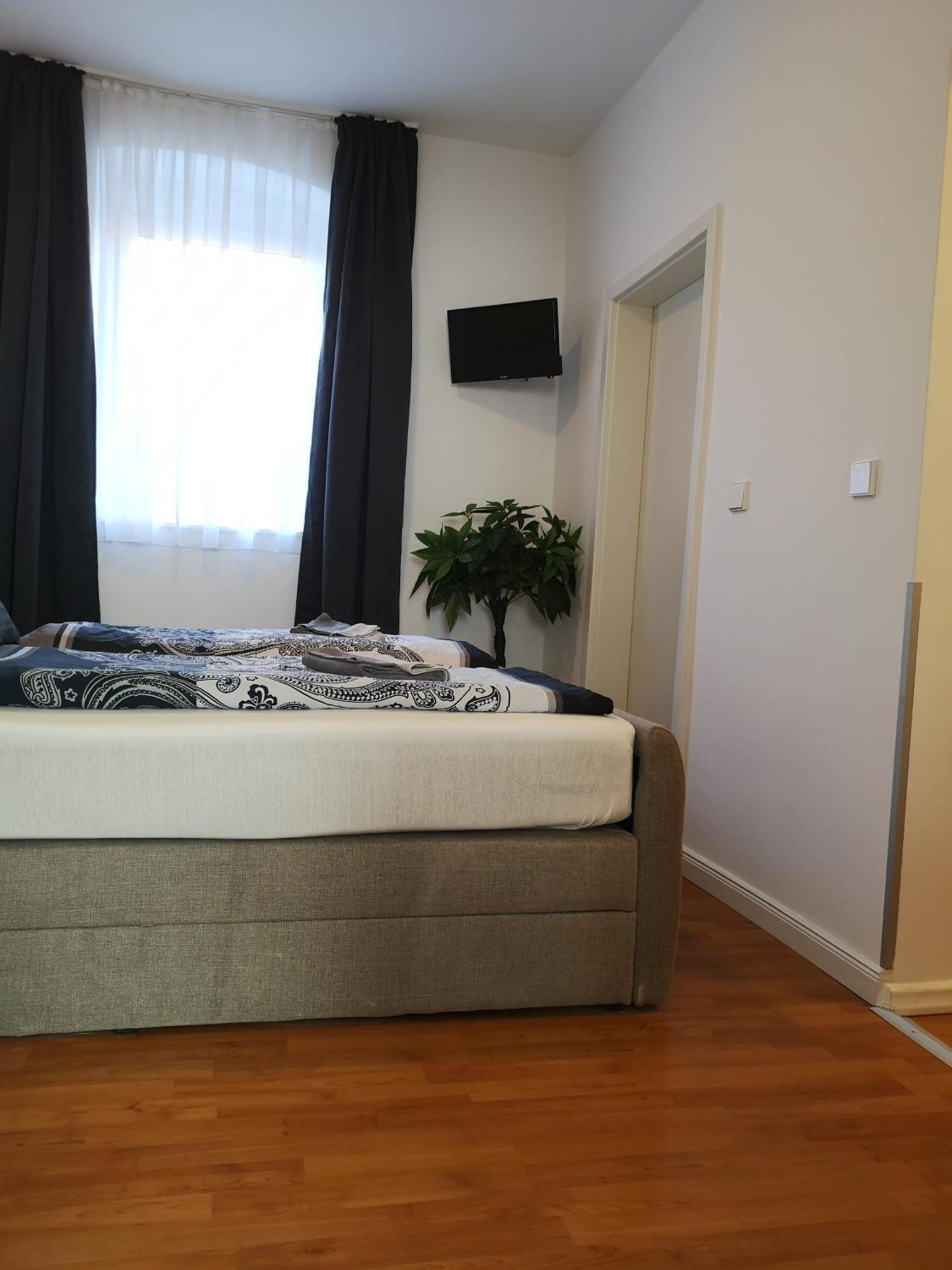 Havelberg Ferien Apartments Hcr Room photo
